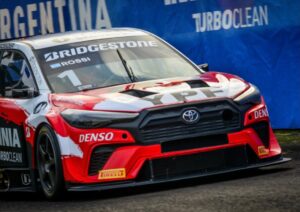 Rossi lidera el TC2000 y Toyota domina los dos campeonatos